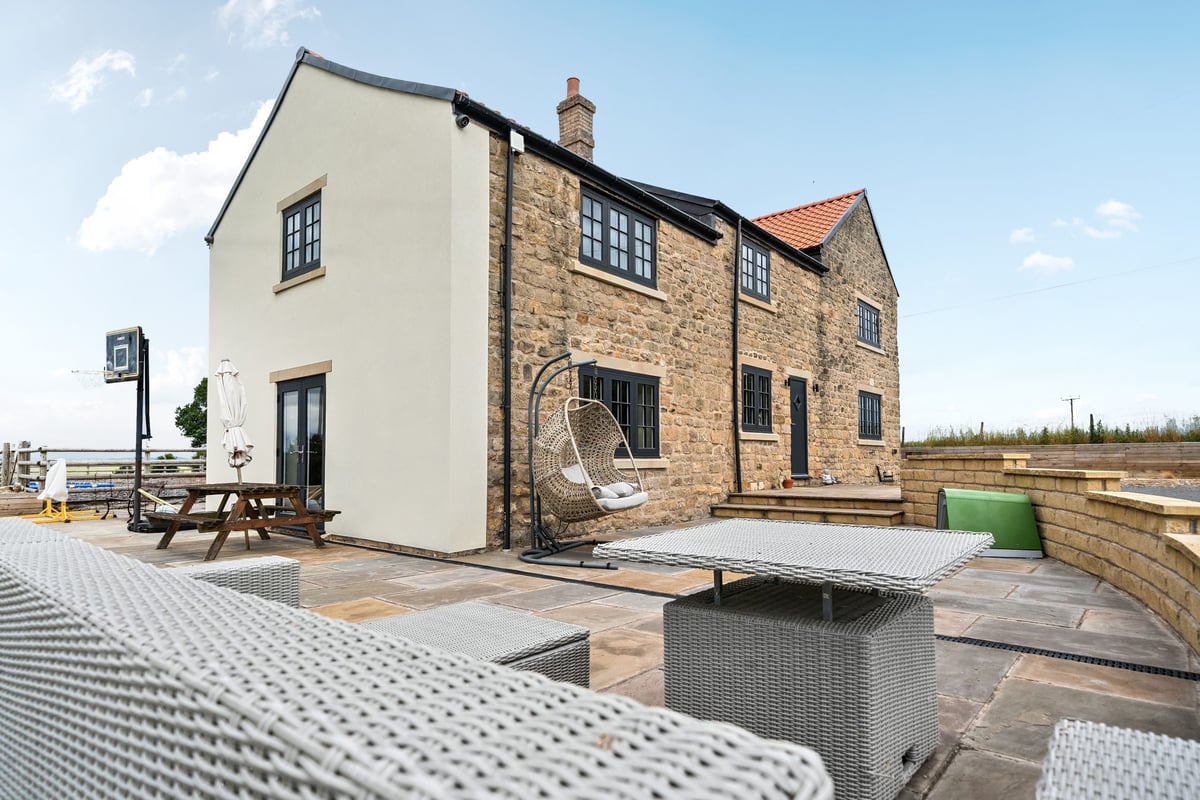 Manor House Farm, Barlborough Park, Chesterfield, S43 4TJ