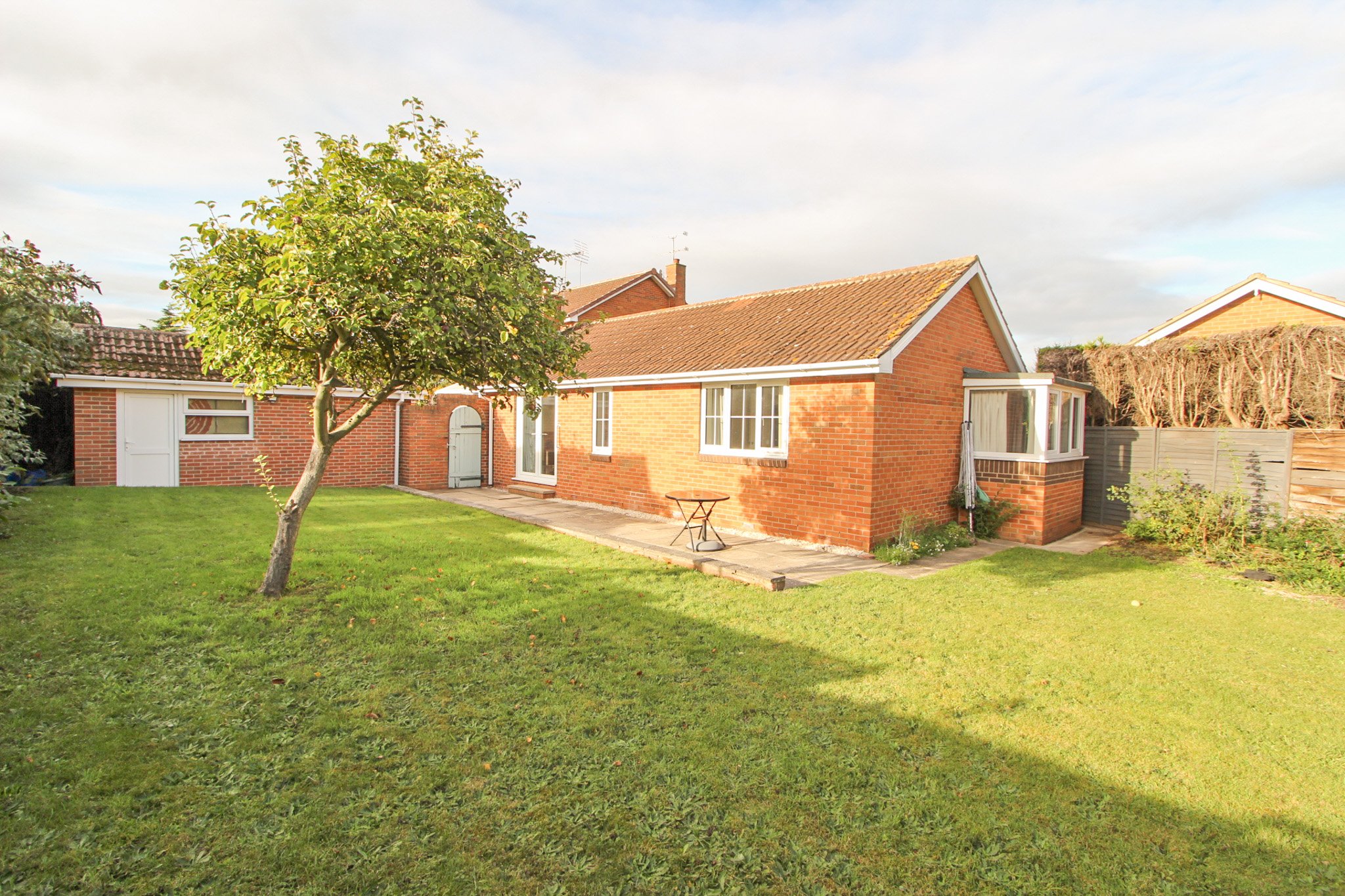 2 bedroom detached bungalow for sale, Gleneagles Drive, Bessacarr