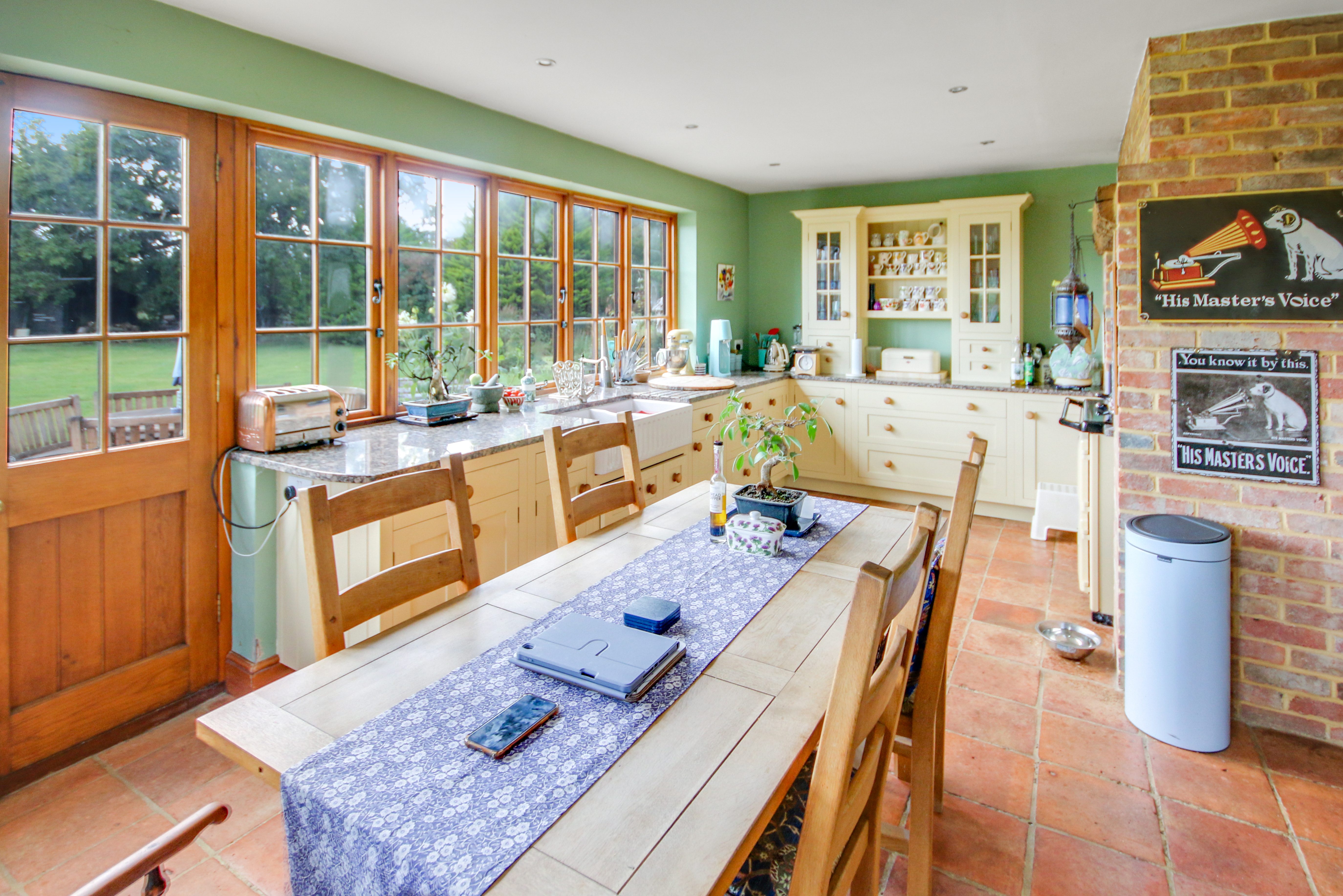 Glen Cottage, Bones Lane, Newchapel