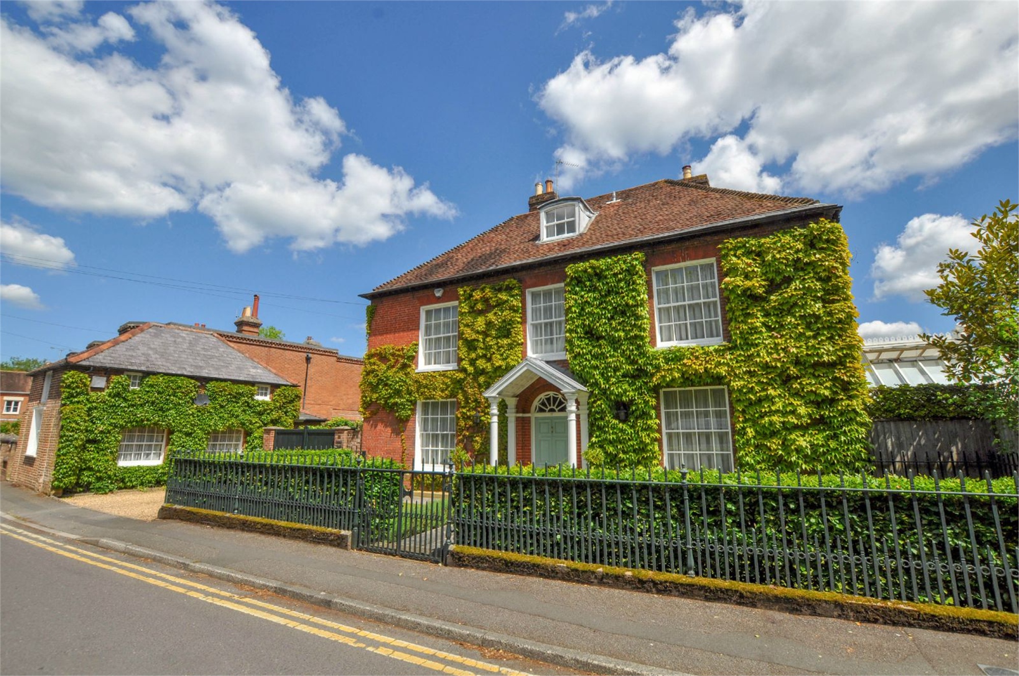 17 Poole Road, WIMBORNE