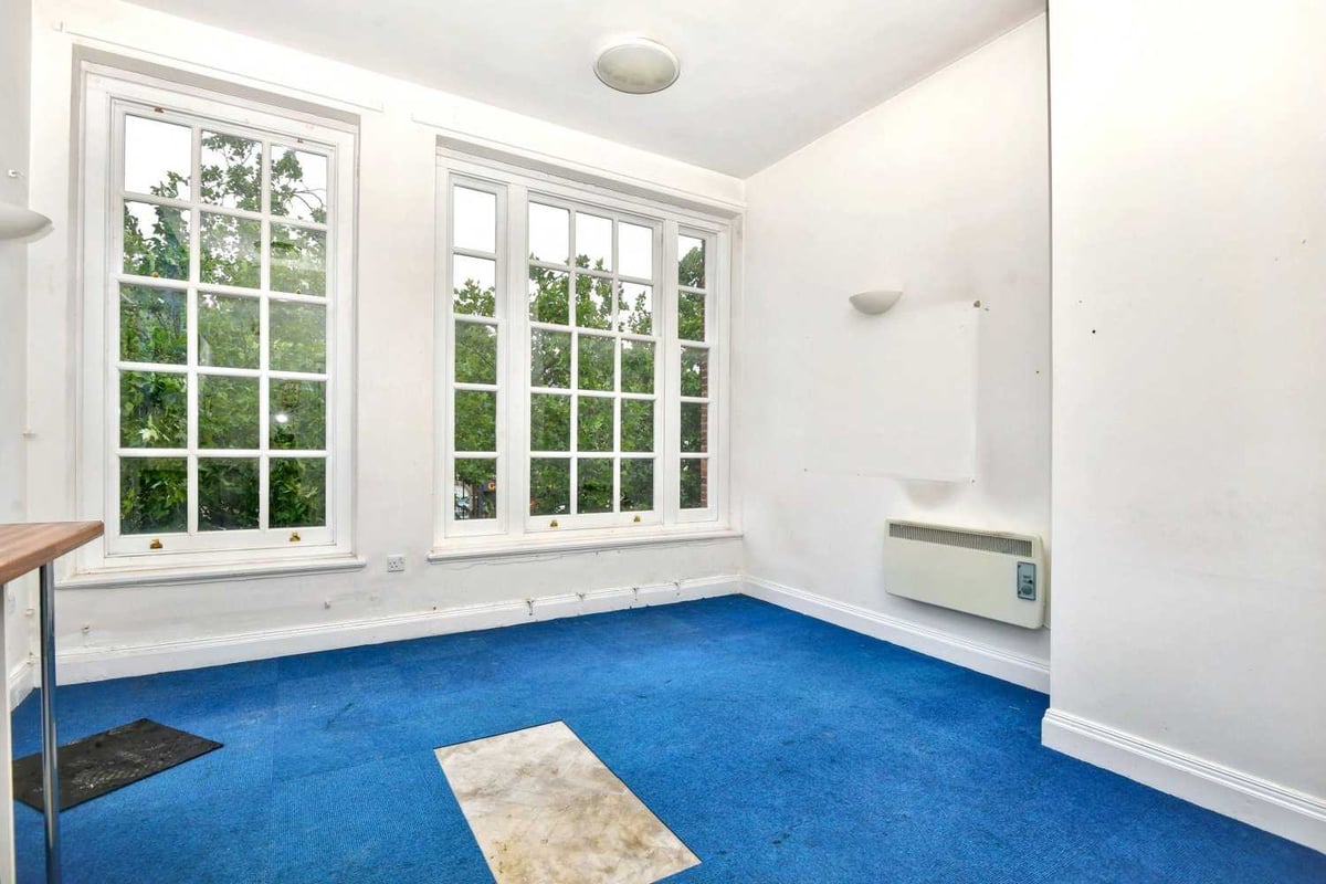 Market Place, Retford, DN22 6HB