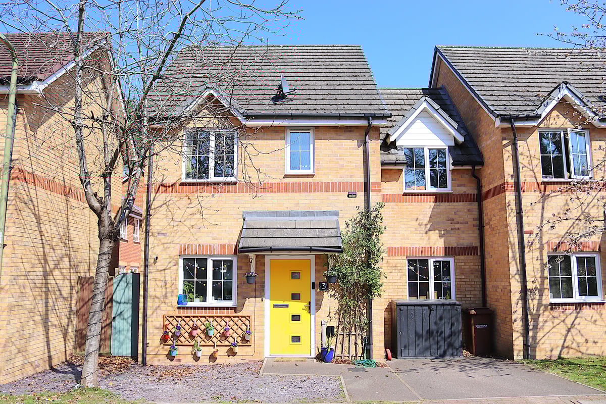 Silver Birch Way, Farnborough, GU14 9UP