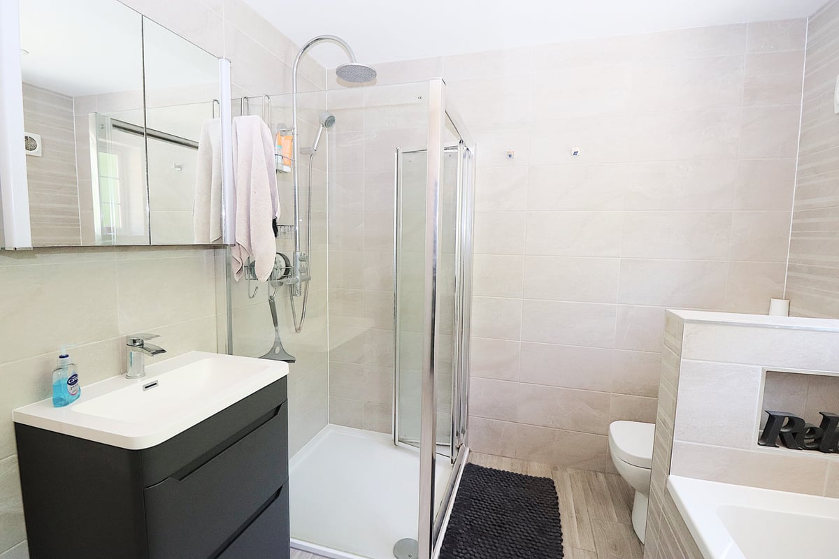 The Potteries, Farnborough, GU14 9JR