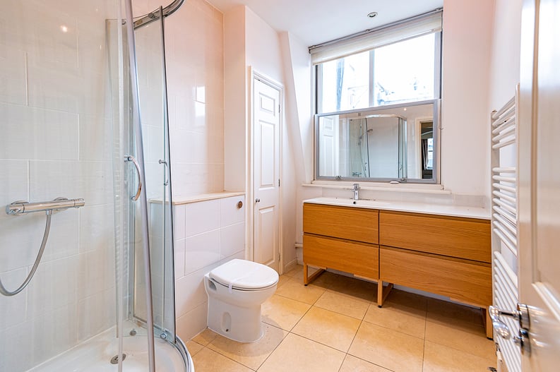 3 bedroom(s) apartment to sale in Whitehall, St James, London-image 13