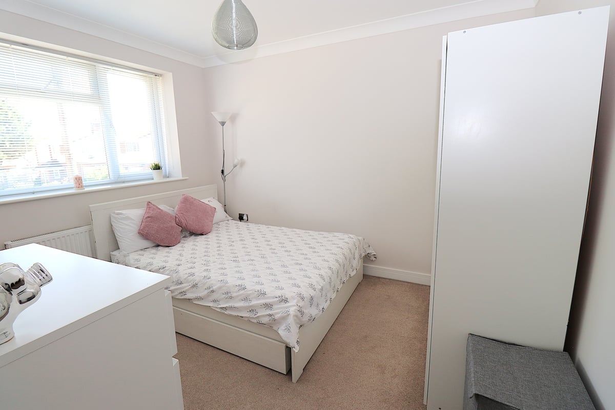 Marshall Close, FARNBOROUGH, GU14 8RY