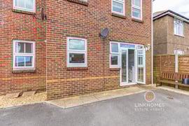 Oakwood House | Thumbnail