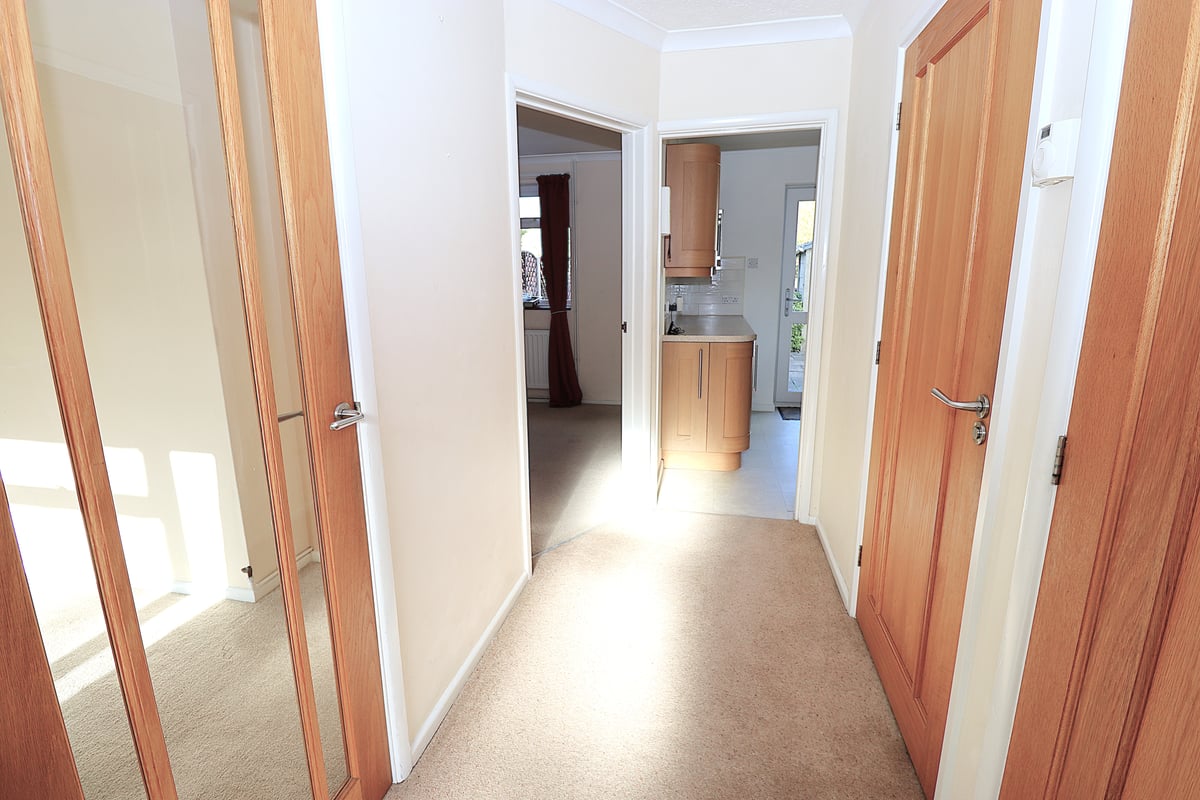 Southwood Road, Farnborough, GU14 0JQ