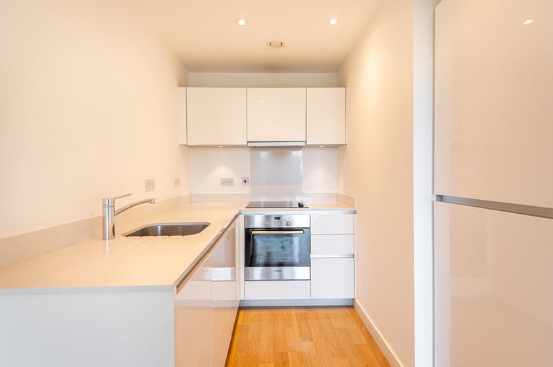 1 bedroom(s) apartment to sale in Goodchild Road, London-image 1