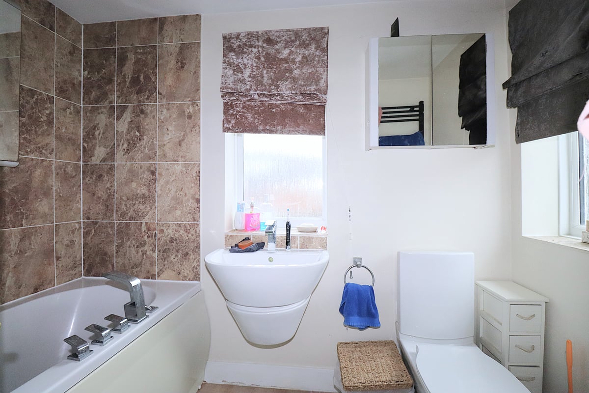 Chiltern Avenue, Farnborough, GU14 9SE