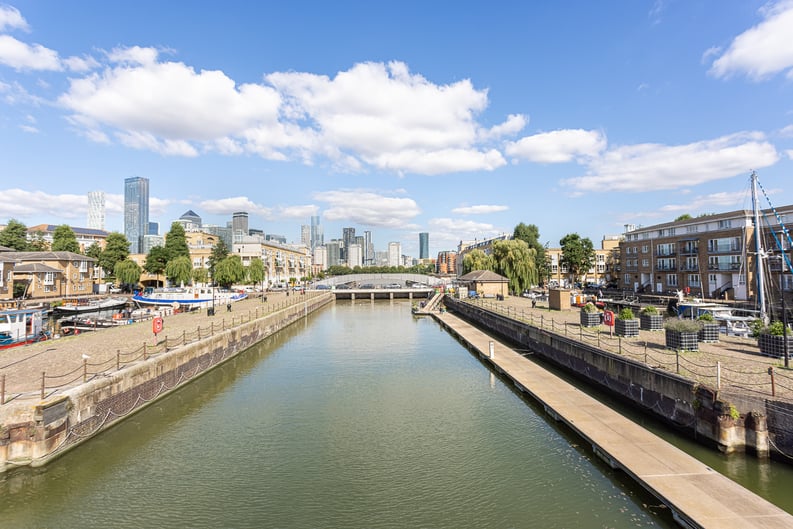 1 bedroom(s) apartment to sale in Ashton Reach, Surrey Quays, London-image 18