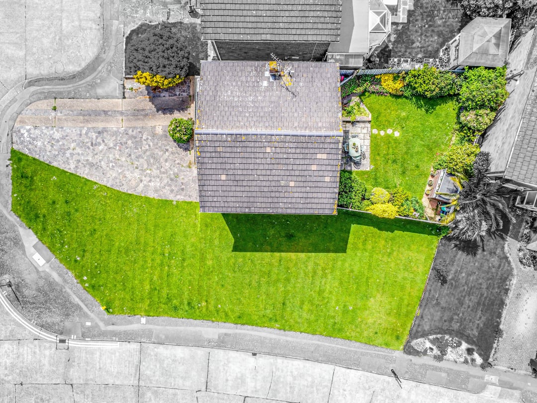 Property Single Goldings Estate Agents