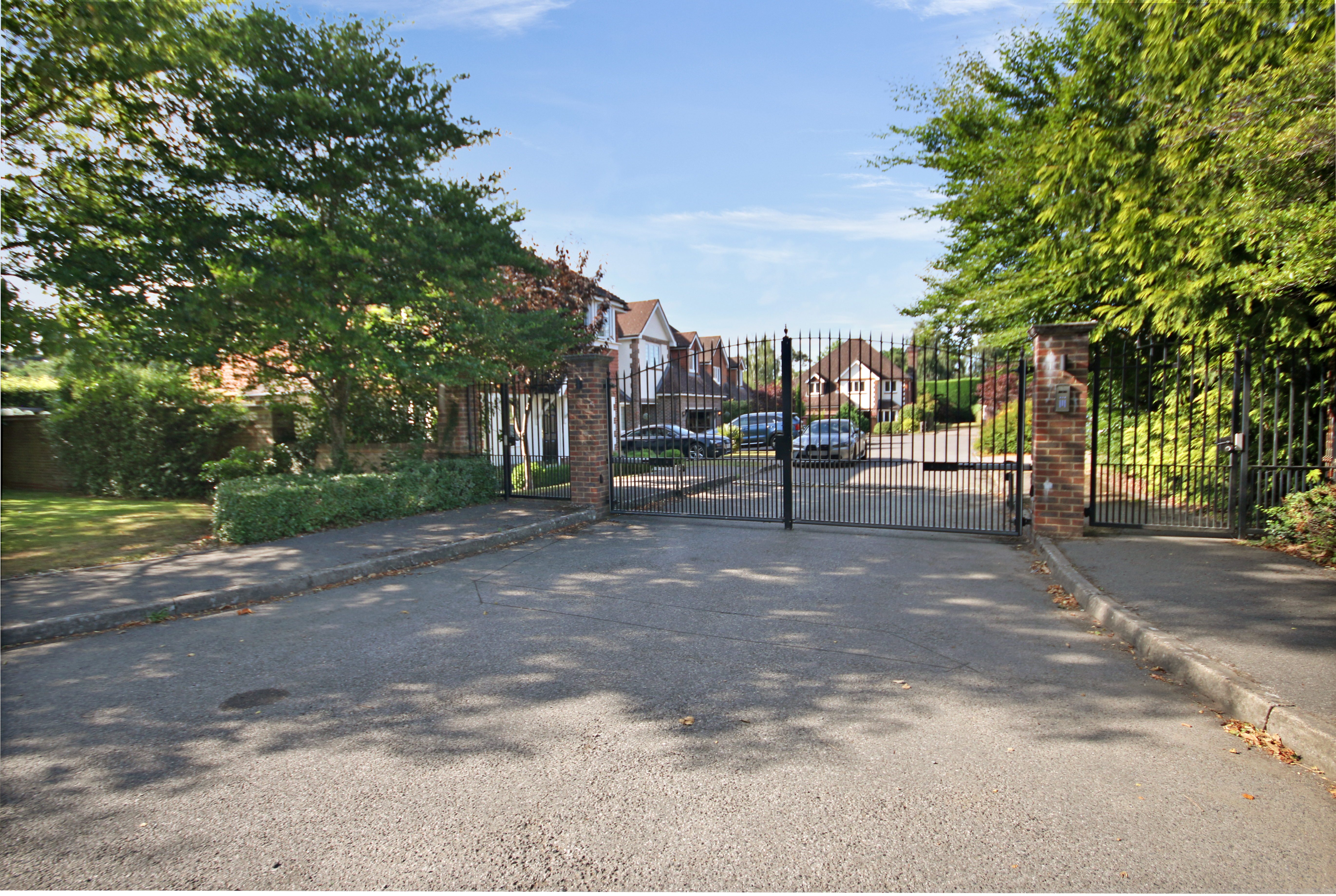 Hedgecourt Place, Felbridge, Surrey