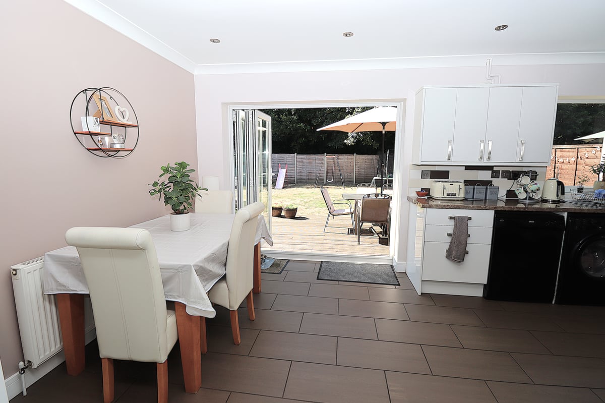 Marshall Close, FARNBOROUGH, GU14 8RY