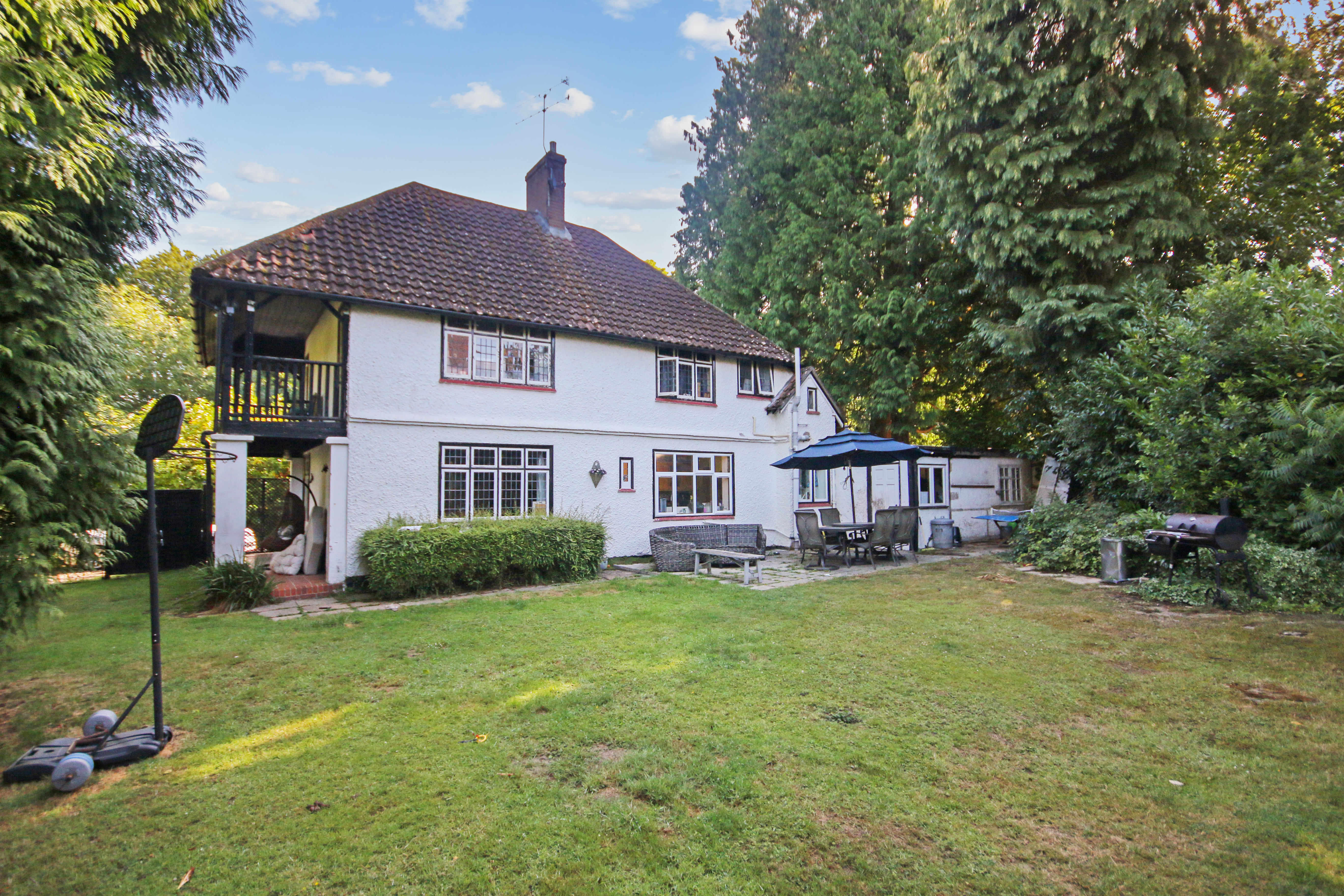 Copthorne Road, Surrey
