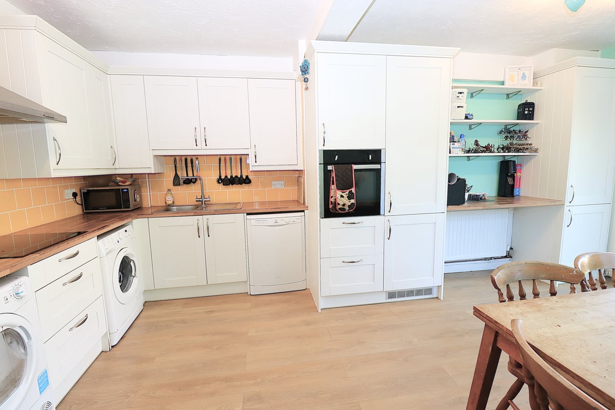 Marrowbrook Lane, Farnborough, GU14 0AD