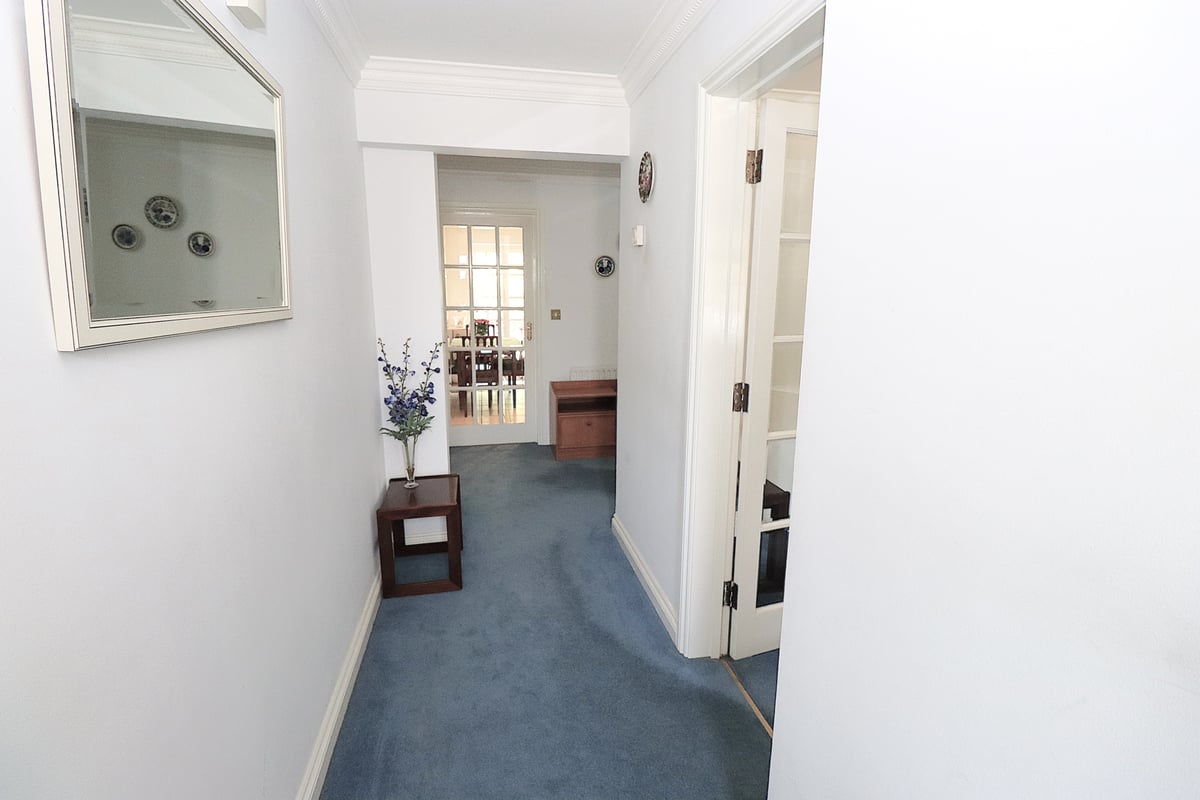 Canterbury Gardens, Farnborough, GU14 6ST