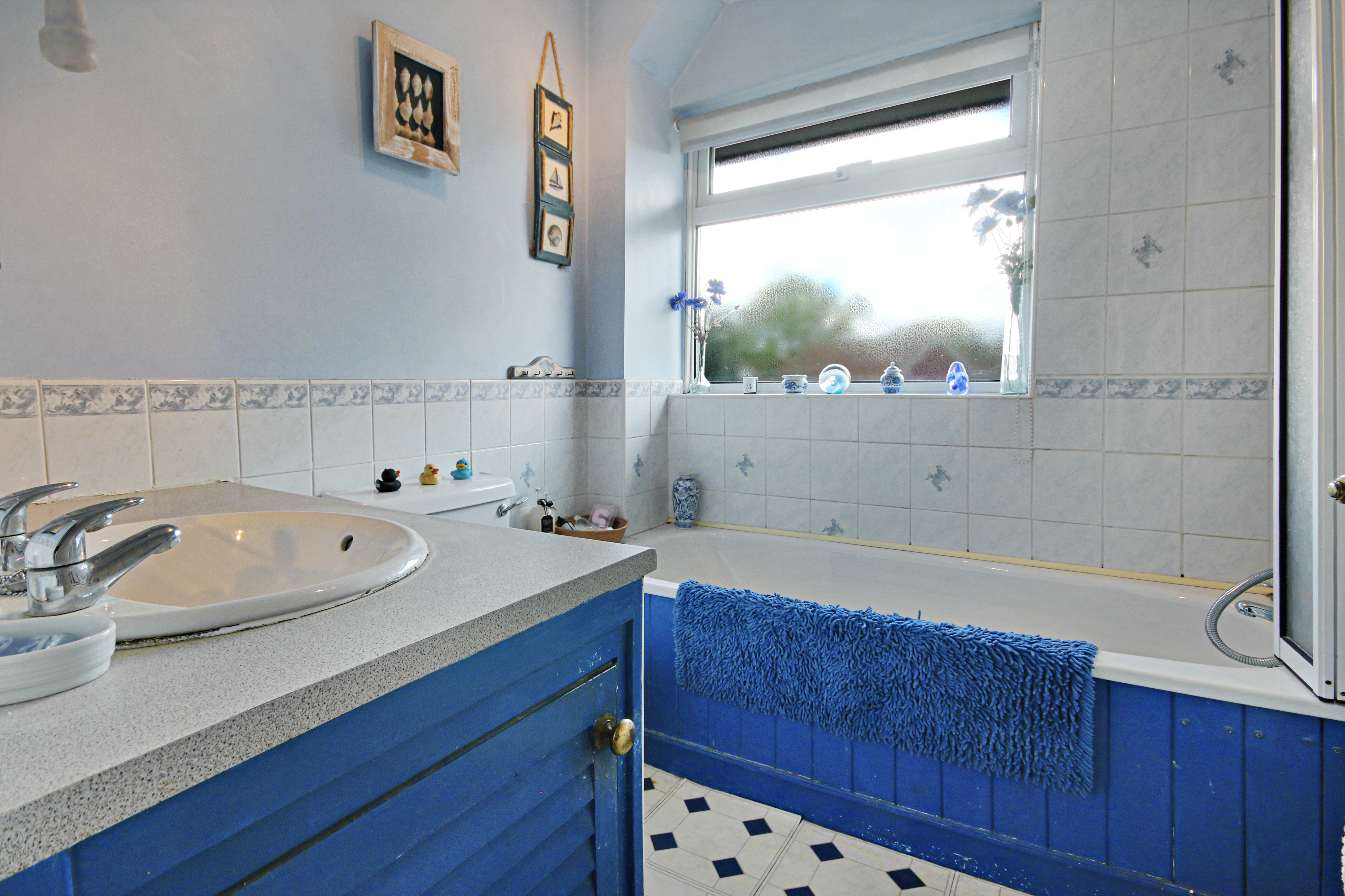 Alders View Drive, East Grinstead, West Sussex