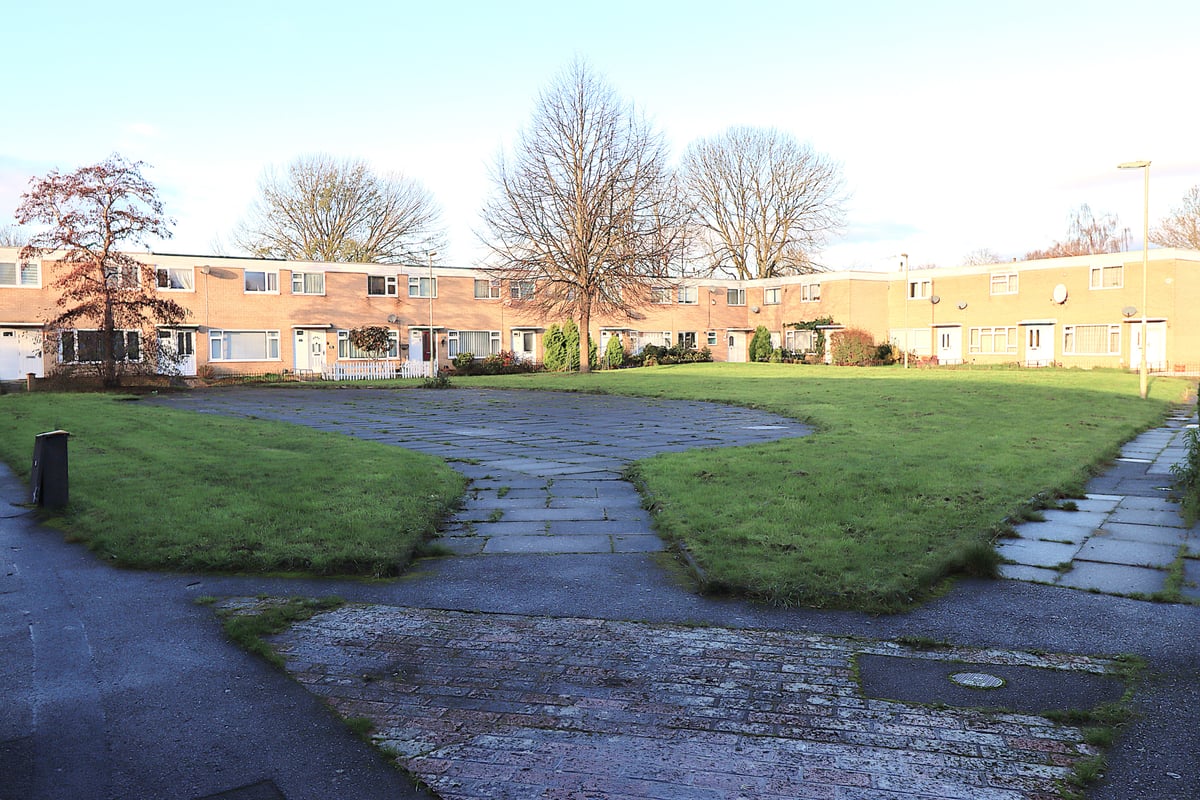 Holywell Close, Farnborough, GU14 8TT