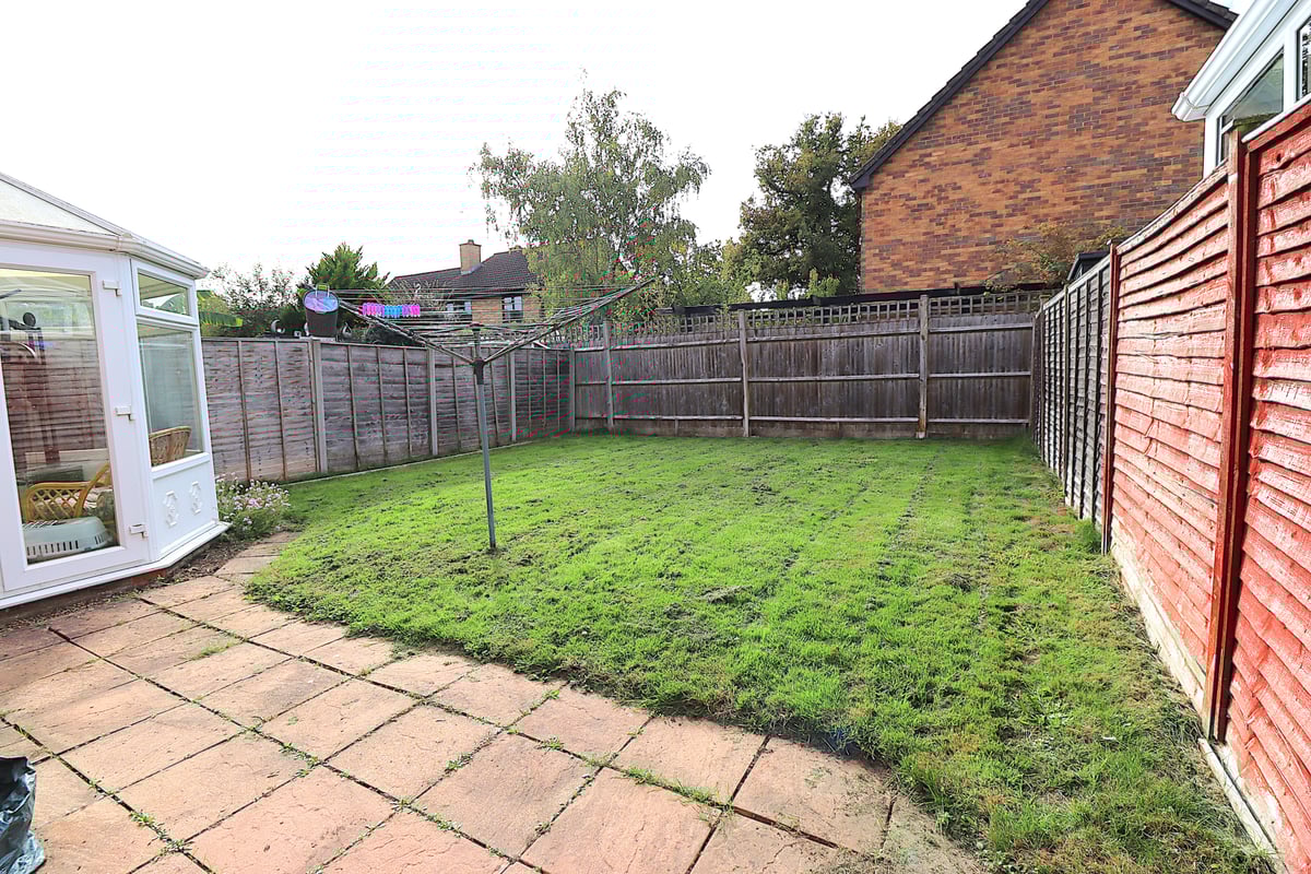 Palmerston Close, Farnborough, GU14 0RL