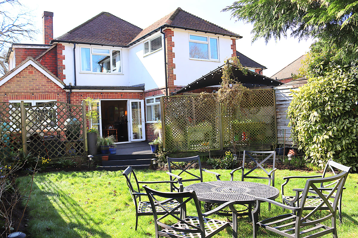 Sycamore Road, Farnborough, GU14 6RE