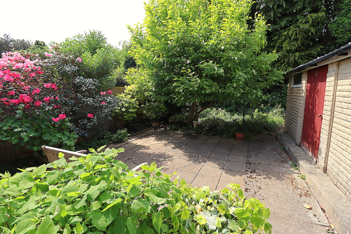 Giffard Drive, Farnborough, GU14 8PU