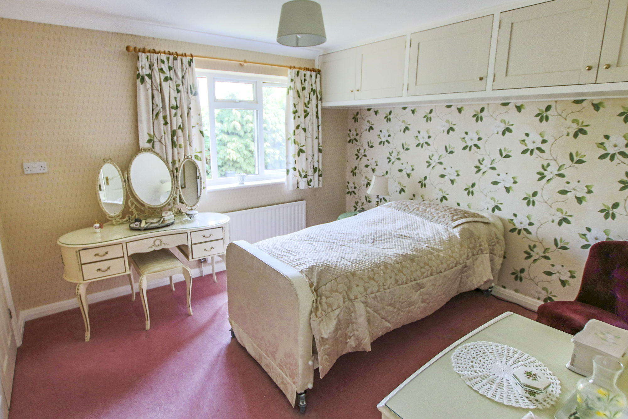 Lowdells Drive, East Grinstead, West Sussex