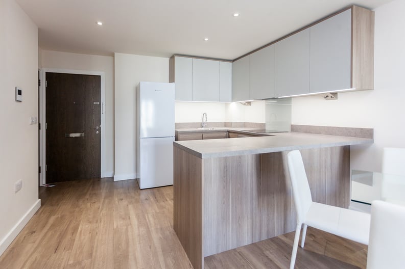 1 bedroom(s) apartment to sale in Beaufort Square, Colindale, London-image 4