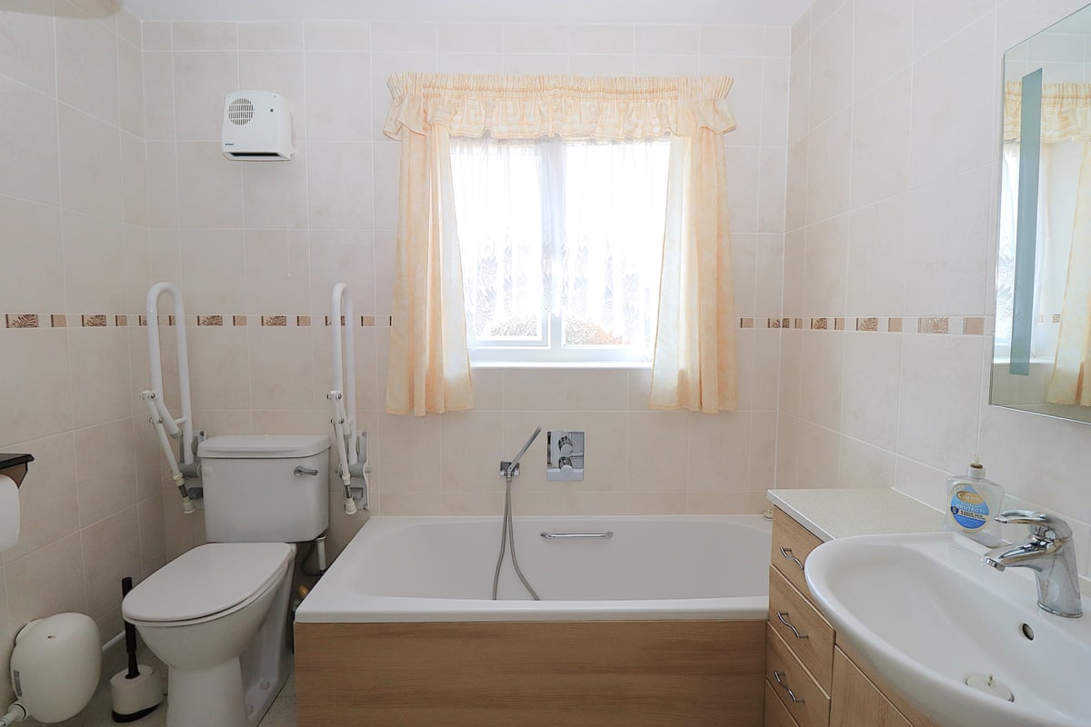 Prospect Road, Farnborough, GU14 8LB