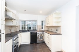 Anglewood Mansions | Thumbnail