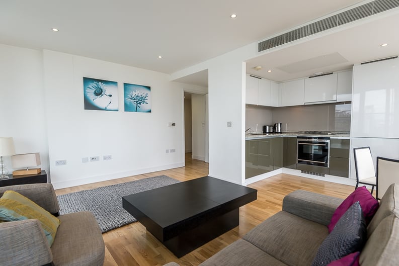 2 bedroom(s) apartment to sale in Marsh Wall, Canary Wharf-image 1