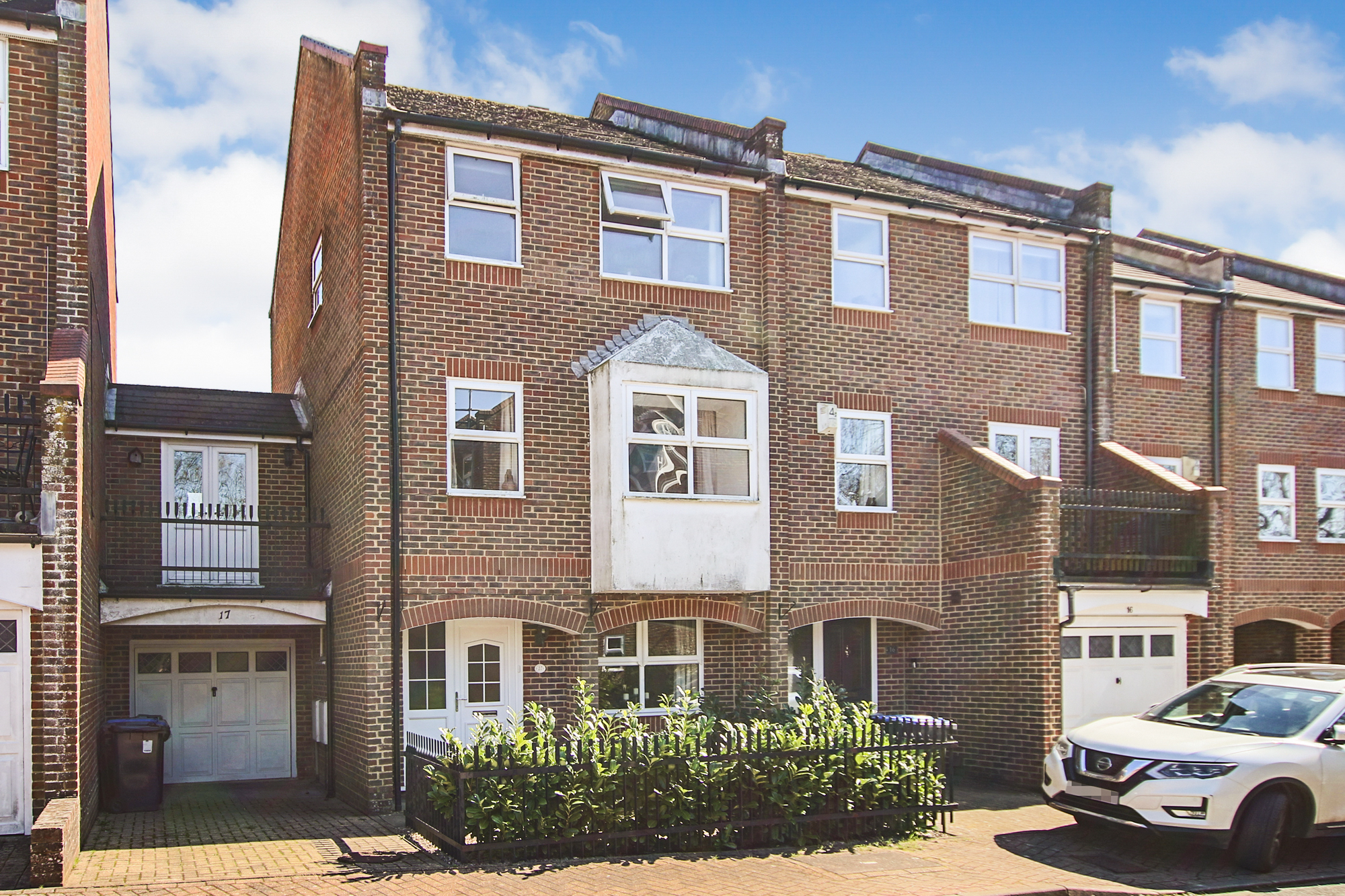 Manning Close, East Grinstead, West Sussex