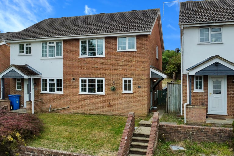 SANDHURST, £400,000