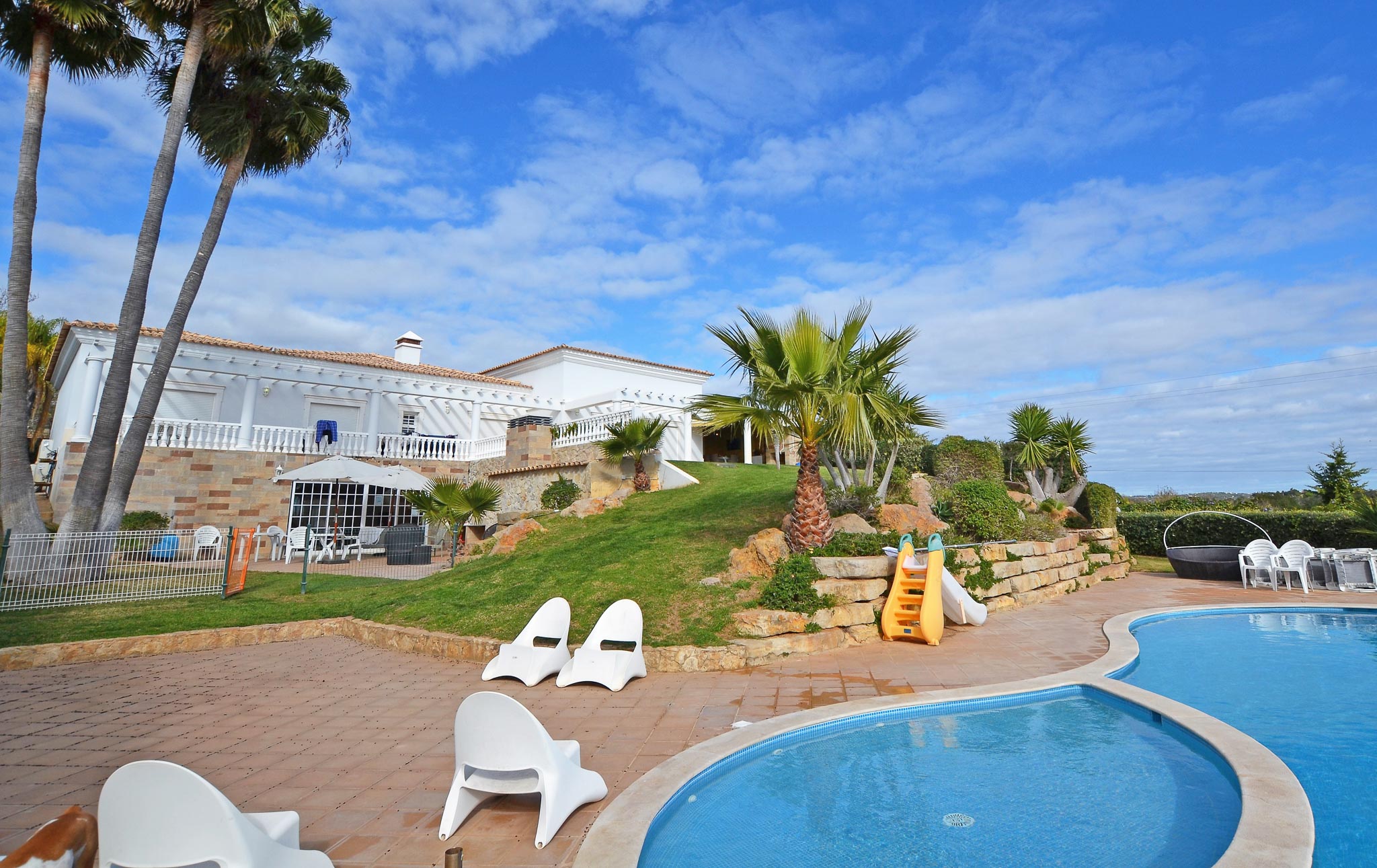 Luxury Quinta With Sea Views and Swimming Pool, Moncarapacho