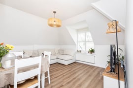 Chart House | Thumbnail
