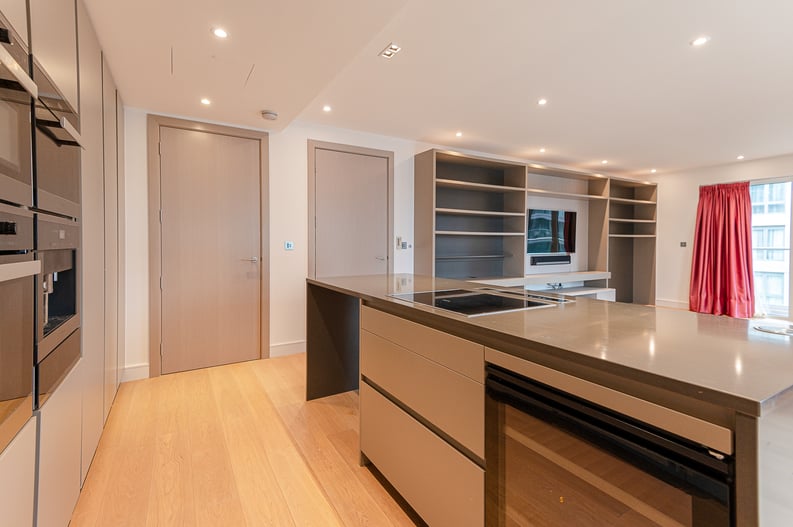 3 bedroom(s) apartment to sale in Tierney Lane, Hammersmith, London-image 2