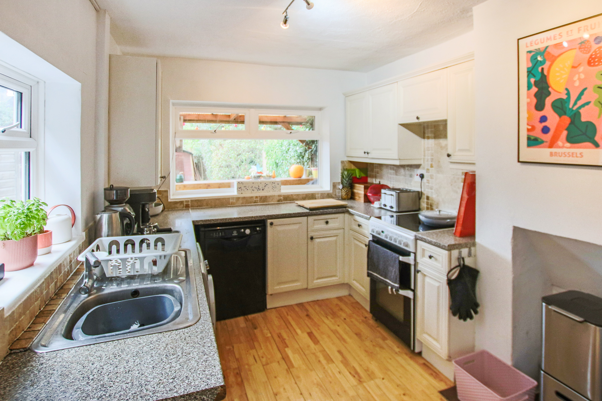 De la Warr Road, East Grinstead, West Sussex