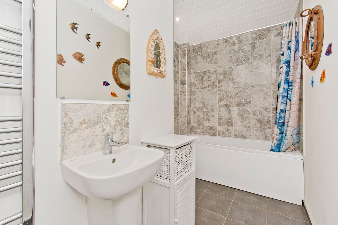 Detached Bungalow for sale in Blairgowrie Kelvindale Bulb Farm Road