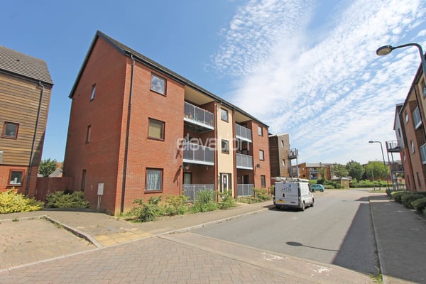 Swanwick Lane, Milton Keynes, Buckinghamshire Image