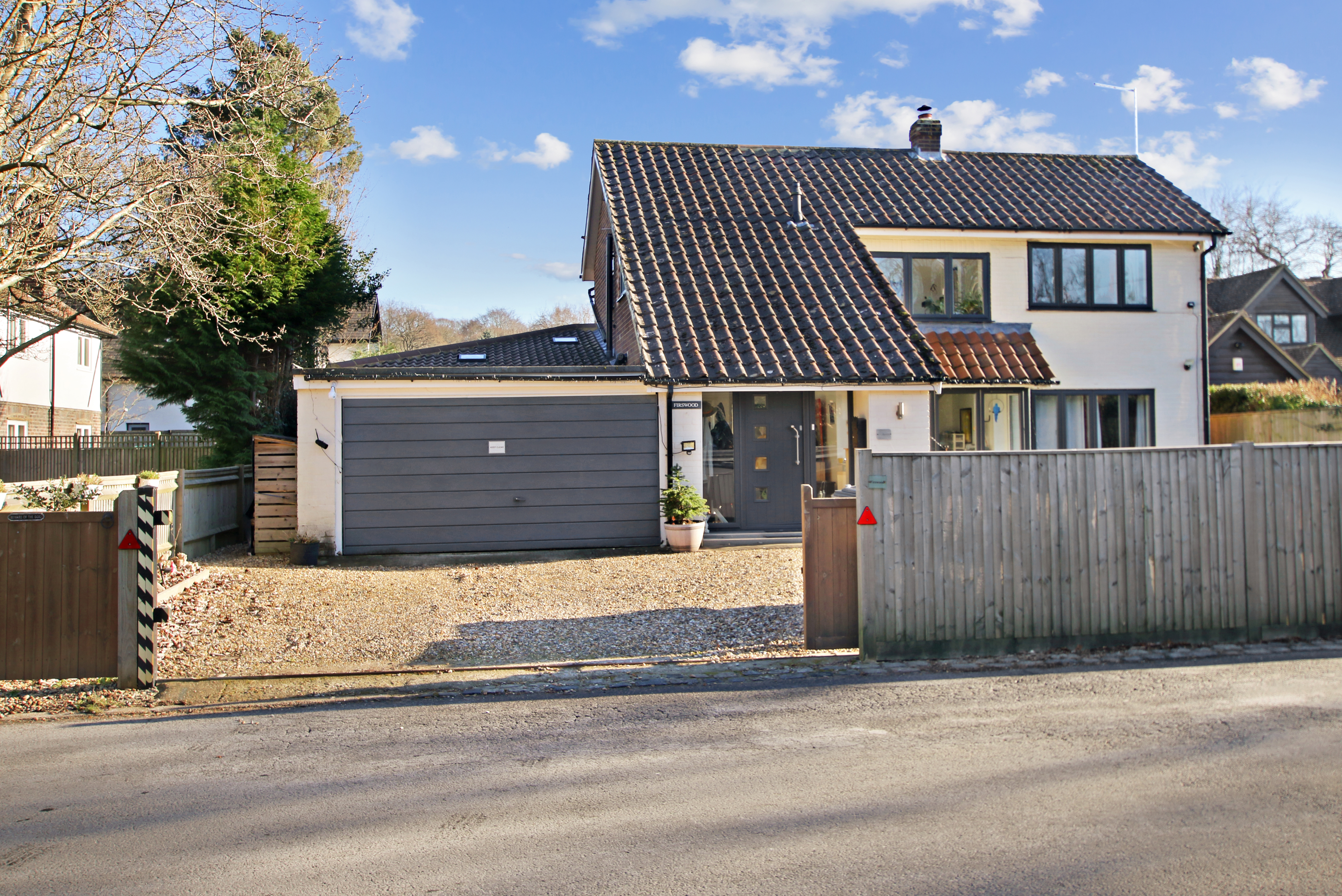 Rowplatt Lane, Felbridge