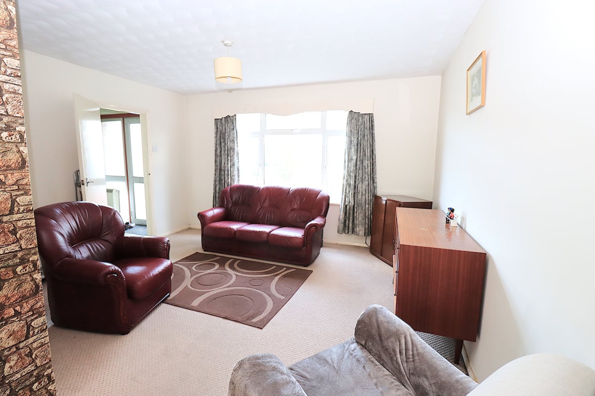 Giffard Drive, Farnborough, GU14 8PU