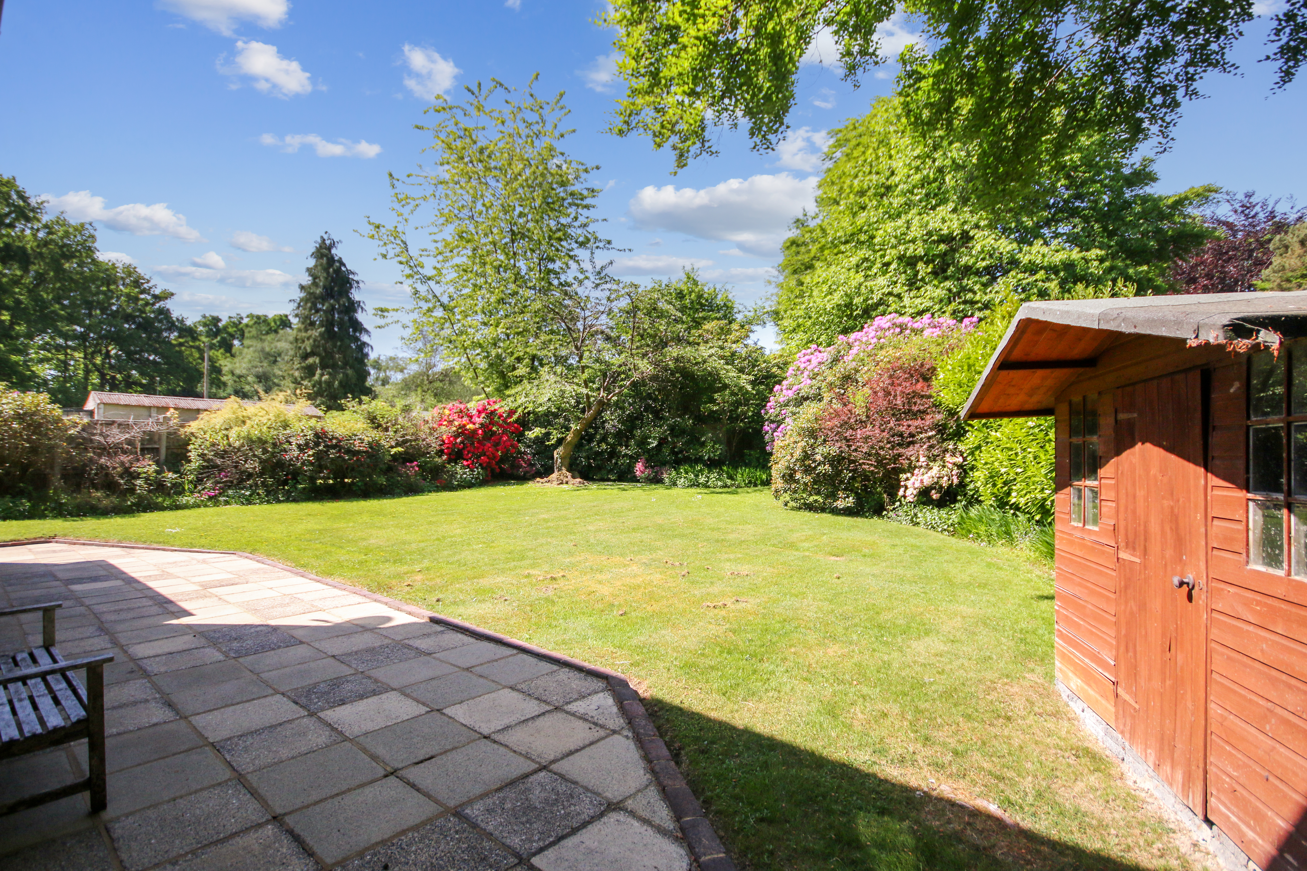 Lake View Road, Surrey