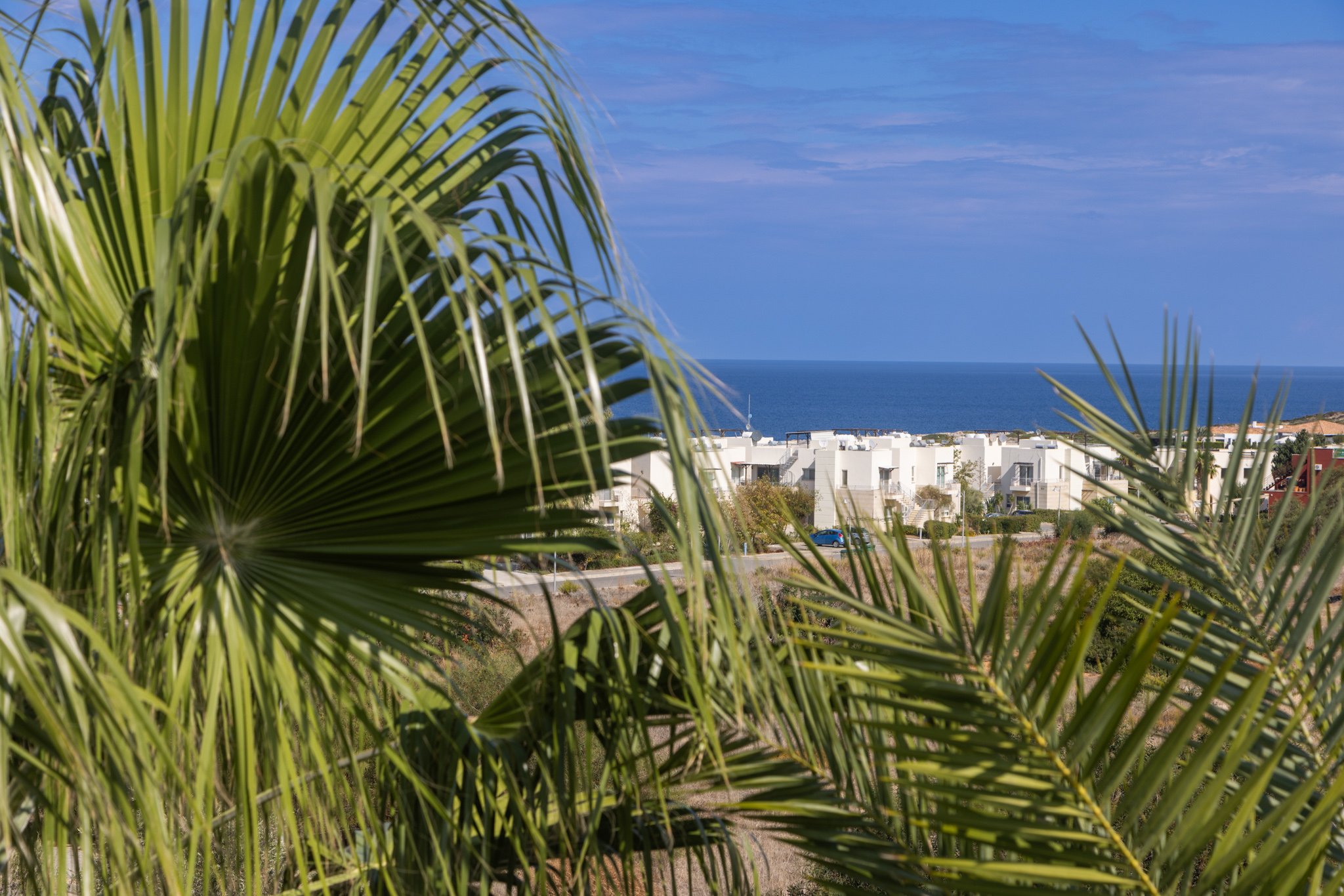“Seaside Elegance: 2-Bedroom Penthouse with Panoramic Mountain and Sea Views in Turtle Bay Village, esentepe