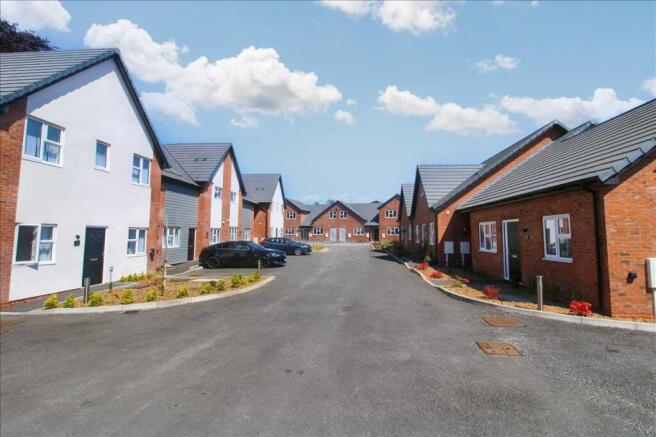 Frearson Close, Nottingham, NG16 3UF