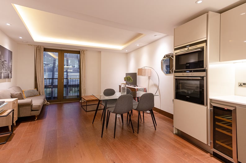 2 bedroom(s) apartment to sale in Fetter Lane, Holborn, London-image 11