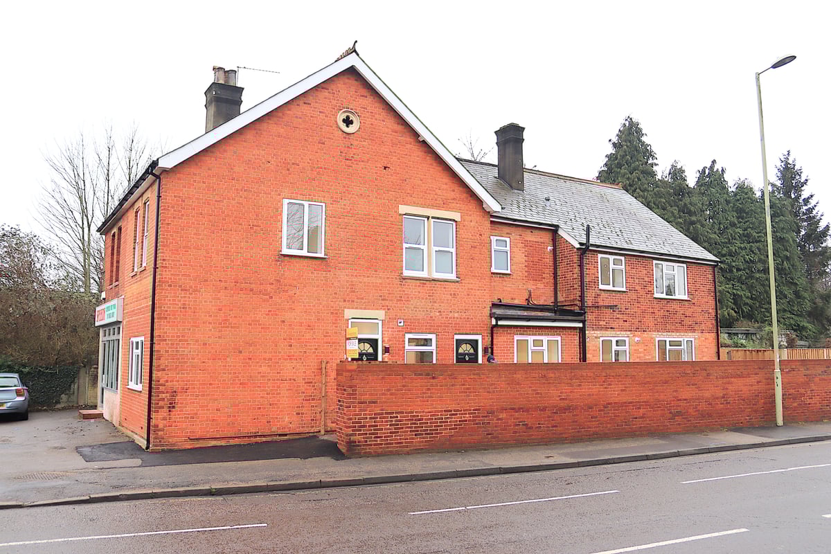 Fleet Road, FARNBOROUGH, GU14 9RU