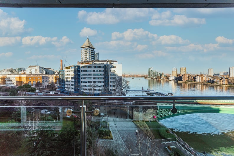 2 bedroom(s) apartment to sale in Imperial Wharf, London-image 15