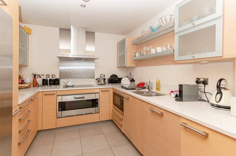 3 bedroom(s) apartment to sale in Lensbury Avenue, Imperial Wharf, London-image 11