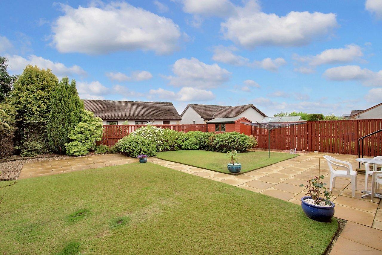 Detached Bungalow for sale in Dunfermline 114 Queen Margaret Fauld