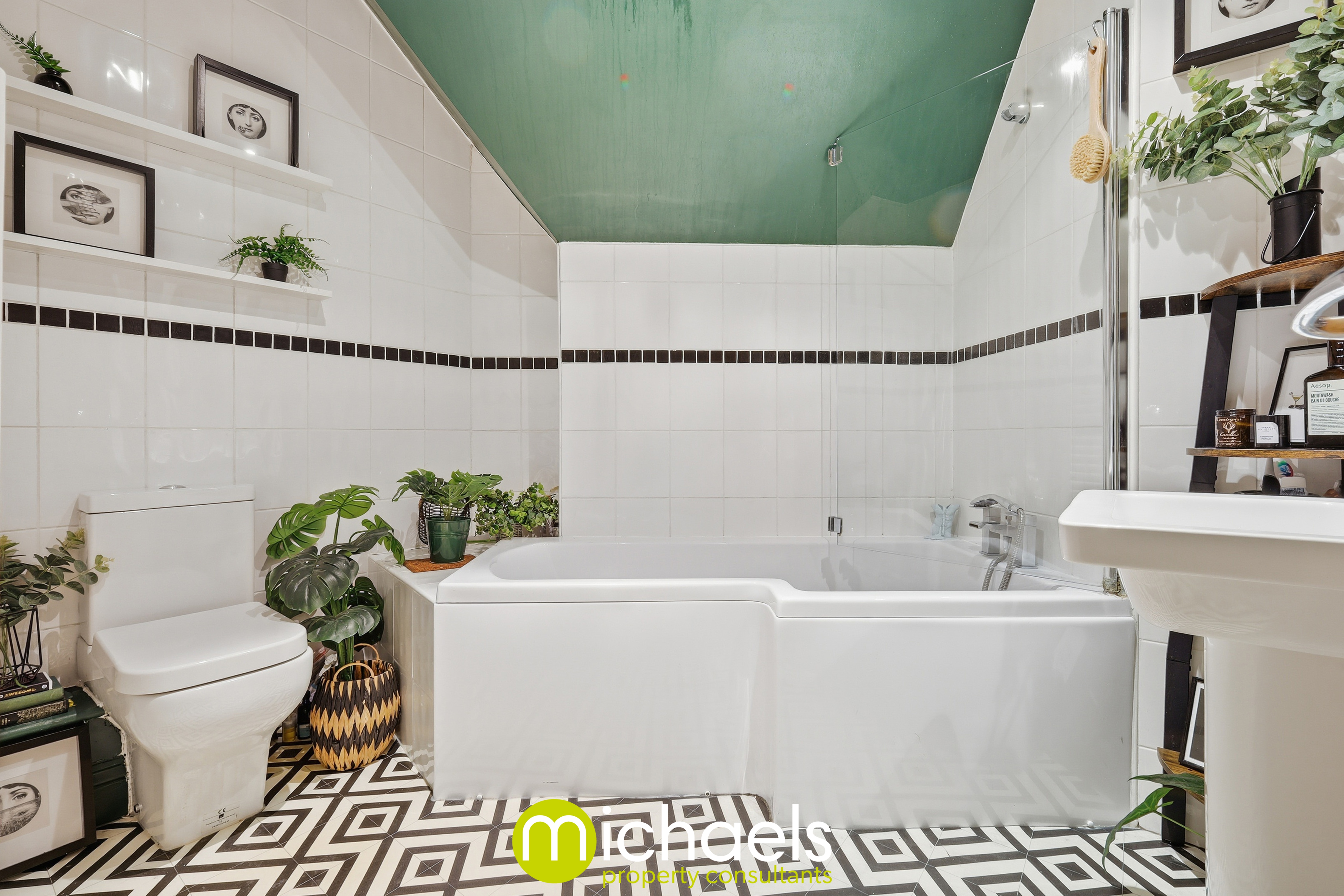 8 The View Museum Street