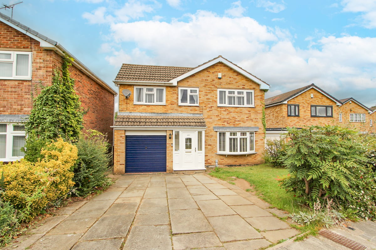 5 bedroom detached house for sale, Goodison Boulevard, Cantley